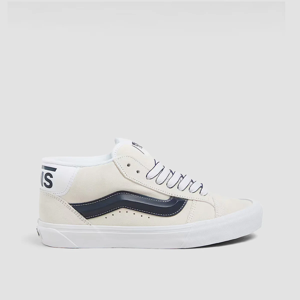 Men's Mid Top Shoes